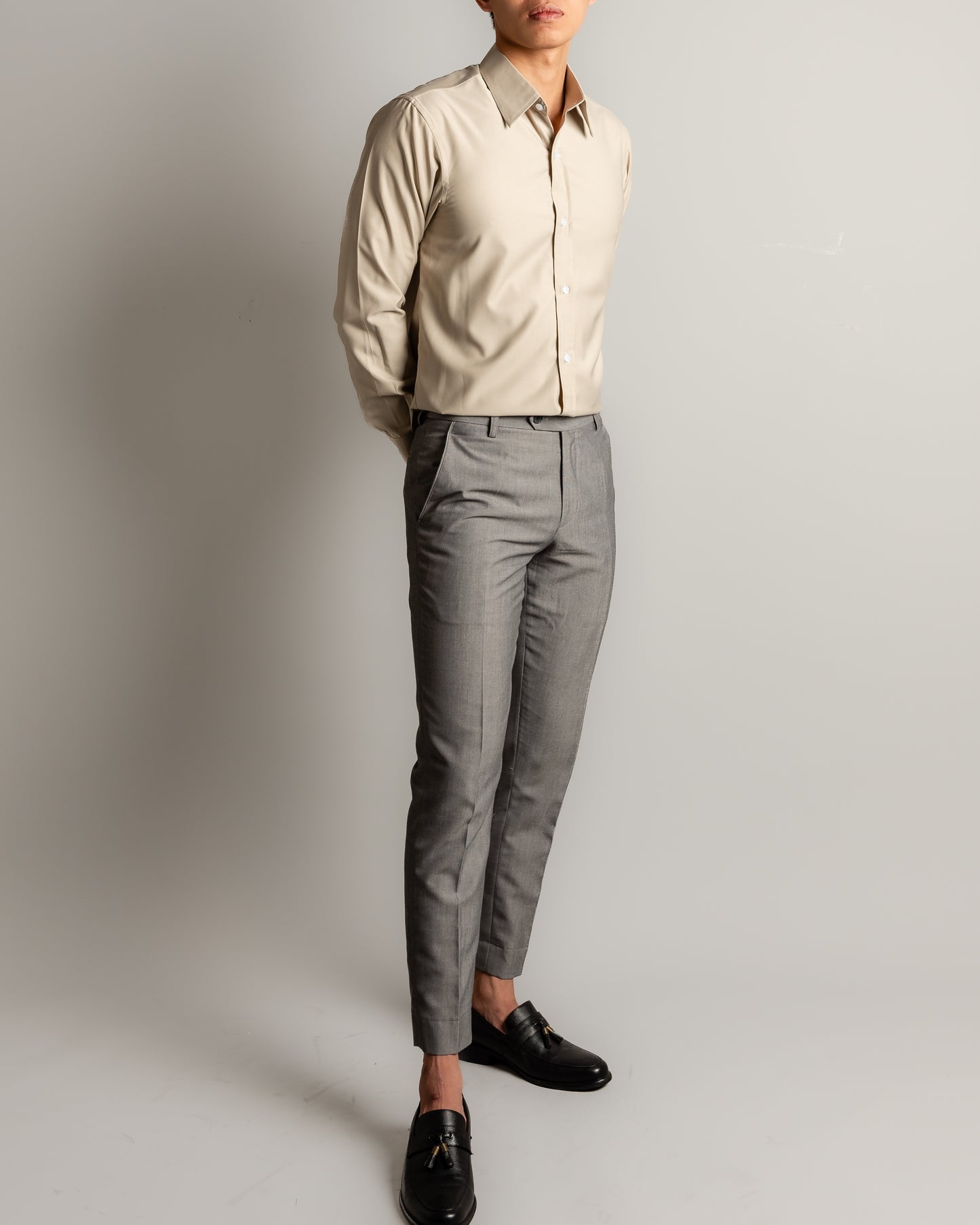 tailored-shirt-beige-nineteen95